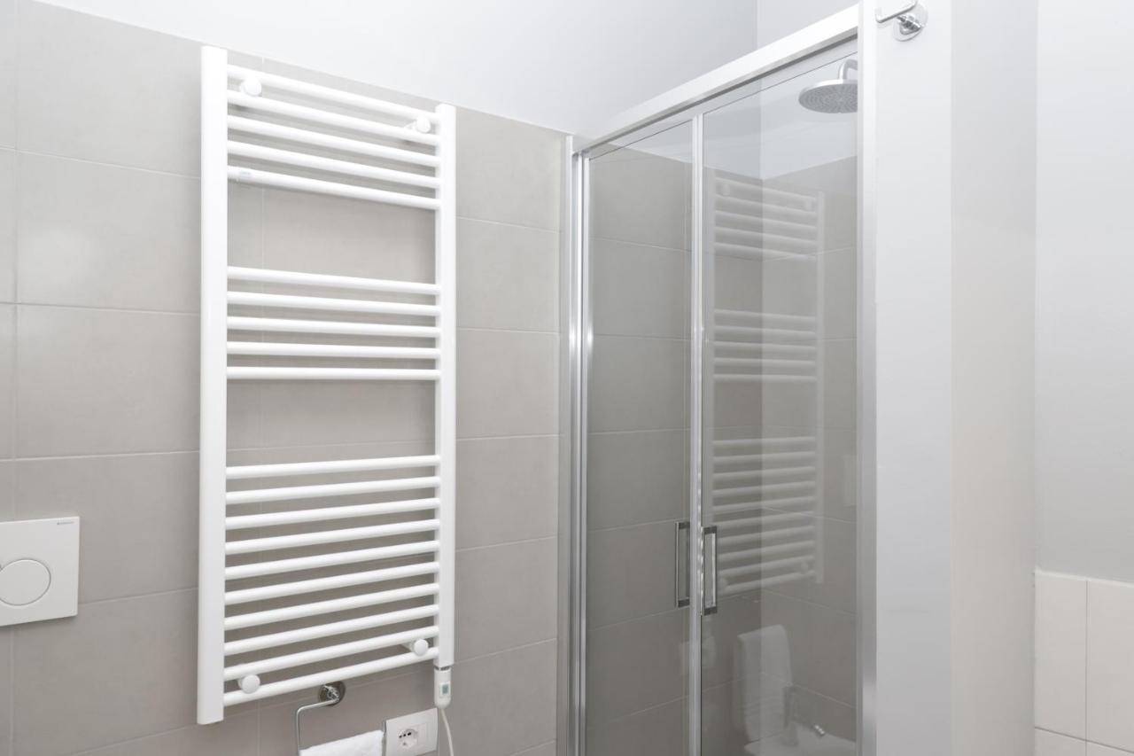 Hemeras Boutique Homes - 2 Luxury Apartments In The City Center Μιλάνο Εξωτερικό φωτογραφία
