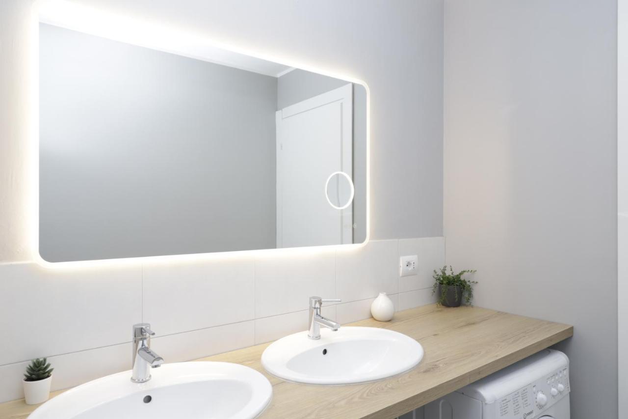 Hemeras Boutique Homes - 2 Luxury Apartments In The City Center Μιλάνο Εξωτερικό φωτογραφία